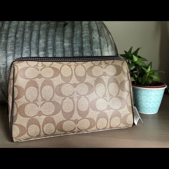 Coach Handbags - Coach cosmetic bag